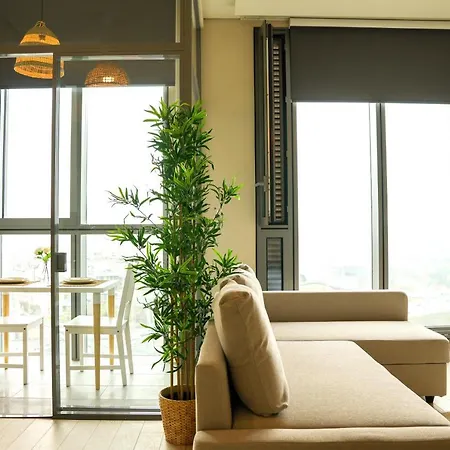 Skyland - 28th Floor Luxury Loft 公寓式酒店