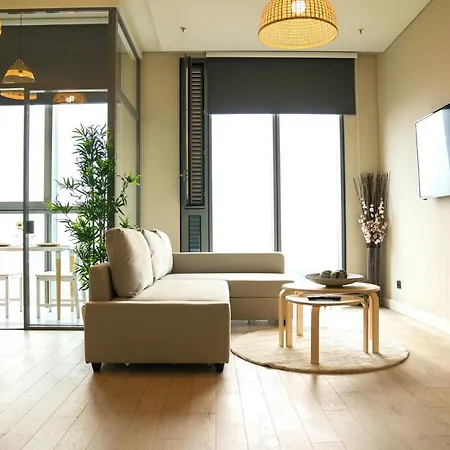 Skyland - 28th Floor Luxury Loft *