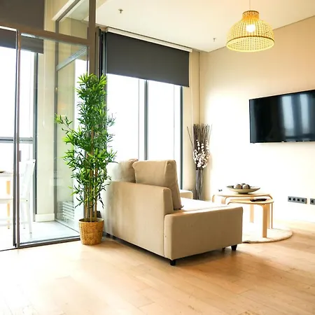 아파트호텔 Skyland - 28th Floor Luxury Loft *