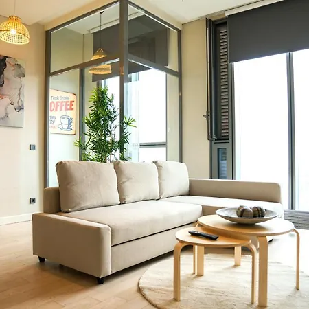 Skyland - 28th Floor Luxury Loft *