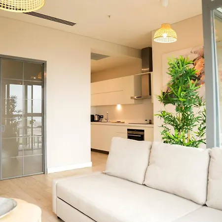 Lägenhetshotell Skyland - 28th Floor Luxury Loft Istanbul